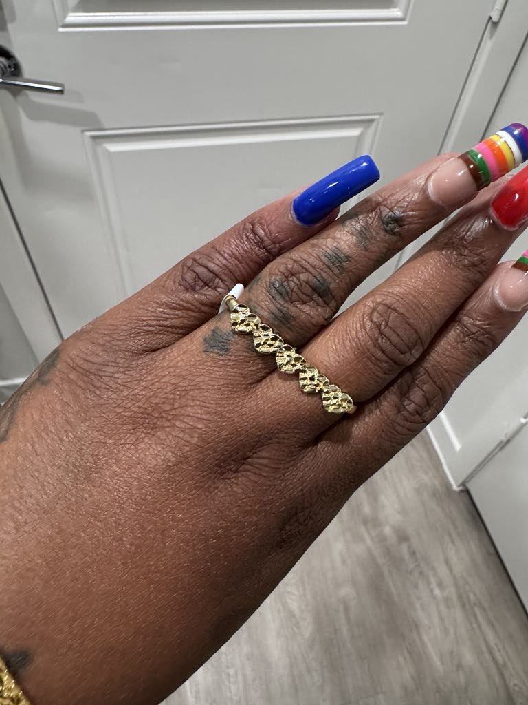 Double the Love Ring 💛✨ Size 8/9