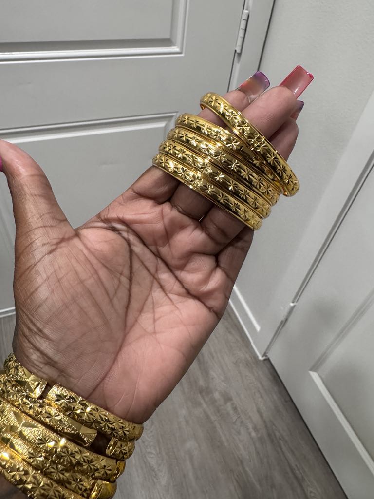 The Golden Starburst Bangles ✨  Set Of 4